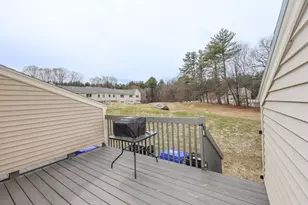 123 Fox Hollow Dr, Hudson, NH 03051 - Photo 15