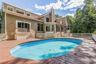 2 Remington Ct, Derry, NH 03038 - Photo 1