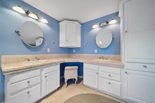 2 Remington Ct, Derry, NH 03038 - Photo 11