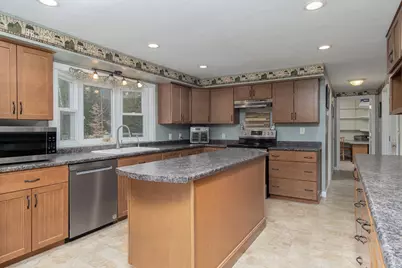 21 Hooksett Turnpike, Bow, NH 03304 - Photo 15