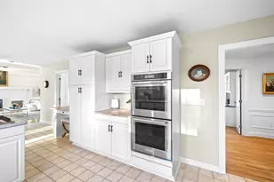 19 Old Milford Rd, Amherst, NH 03031 - Photo 11