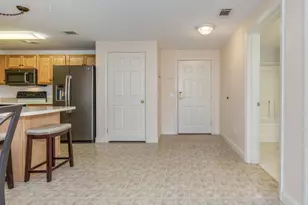 4 Crestview Cir, Londonderry, NH 03053 - Photo 13