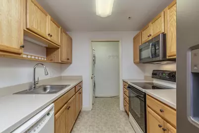 4 Crestview Circle #109, Londonderry, NH 03053 - Photo 7