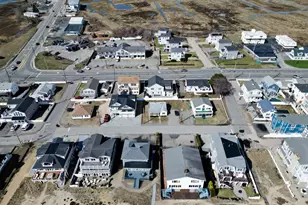 308 Atlantic Ave, Seabrook, NH 03874 - Photo 9