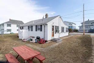 308 Atlantic Ave, Seabrook, NH 03874 - Photo 15