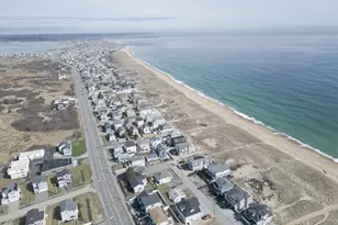 308 Atlantic Ave, Seabrook, NH 03874 - Photo 5