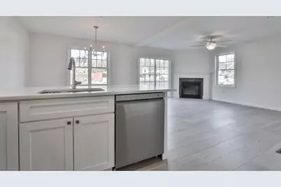 65 Crestview Way, Raymond, NH 03077 - Photo 13