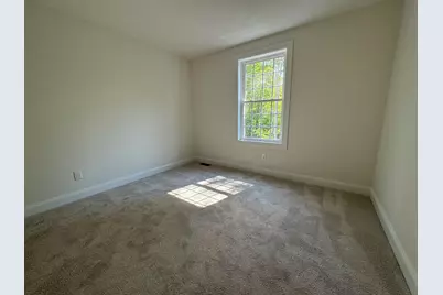 5C Dearborn Circle, Goffstown, NH 03045 - Photo 9
