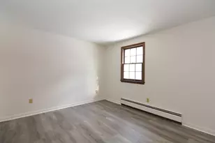 3 Holly Ln, Londonderry, NH 03053 - Photo 5