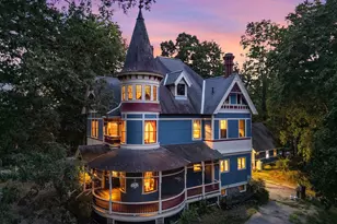 68 Center St, Wolfeboro, NH 03894 - Photo 1