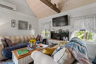 68 Center St, Wolfeboro, NH 03894 - Photo 41