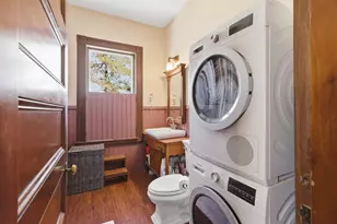 68 Center St, Wolfeboro, NH 03894 - Photo 29