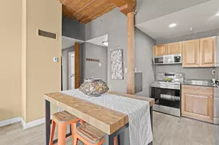 335 Cypress St, Manchester, NH 03103 - Photo 1