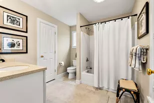17 Canterbury Ln, Bedford, NH 03110 - Photo 37