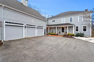 17 Canterbury Ln, Bedford, NH 03110 - Photo 53