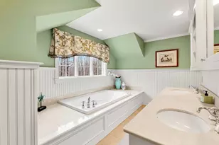 17 Canterbury Ln, Bedford, NH 03110 - Photo 31