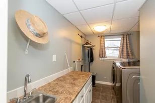 25 Pelham St, Nashua, NH 03063 - Photo 31