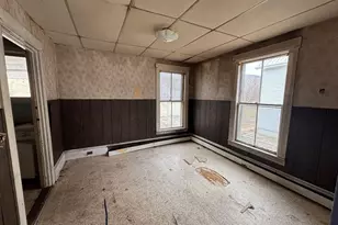 35 McFarland St, Gorham, NH 03581 - Photo 33