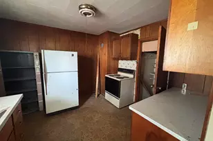 35 McFarland St, Gorham, NH 03581 - Photo 9