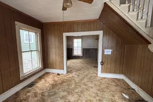 35 McFarland St, Gorham, NH 03581 - Photo 5