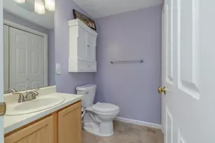 63 Eastmeadow Way, Manchester, NH 03109 - Photo 15