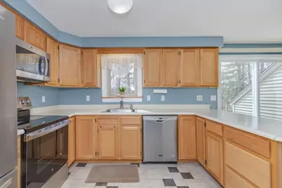 63 East Meadow Way, Manchester, NH 03109 - Photo 11