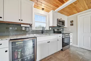 131 N Rd, East Kingston, NH 03287 - Photo 9