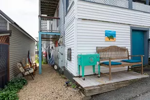 7 Baker Ave, Laconia, NH 03246 - Photo 9