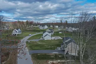 45 Daniel Rd, Derry, NH 03038 - Photo 3