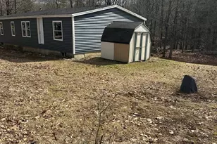 152 Middle Oxbow Rd, Hinsdale, NH 03451 - Photo 3