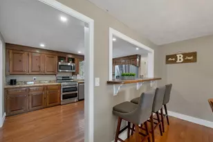 27 Cole St, Salem, NH 03079 - Photo 5