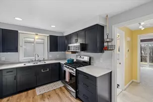 6 Duckford Cir, Nashua, NH 03063 - Photo 17