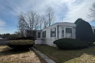 15 Windham Depot Rd, Derry, NH 03038 - Photo 1