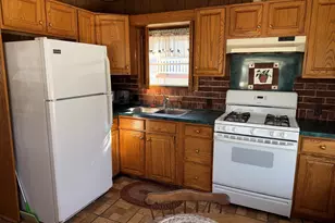 15 Windham Depot Rd, Derry, NH 03038 - Photo 7