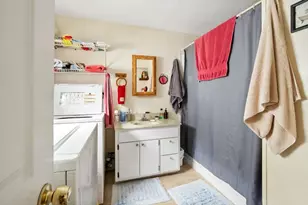 17 Bridge St, Pittsfield, NH 03263 - Photo 19