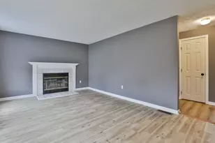 54 Vandora Dr, Manchester, NH 03103 - Photo 11