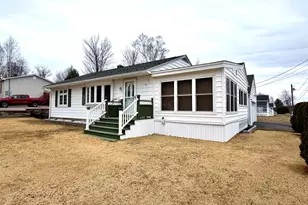 774 Hillside Ave, Berlin, NH 03570 - Photo 3