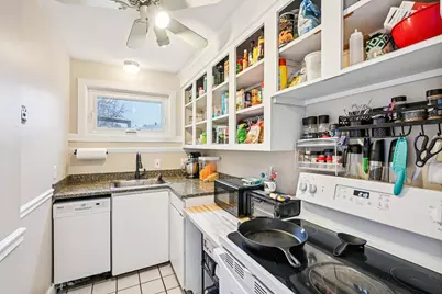 170 S Hall Street, Manchester, NH 03103 - Photo 9