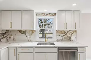 101 Souhegan St, Milford, NH 03055 - Photo 15