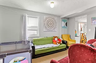379 Manchester St, Manchester, NH 03103 - Photo 7