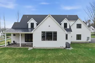 10 Hobart Ln, Hollis, NH 03049 - Photo 3