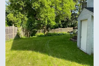 2 Arlington Street, Essex Junction, VT 05452 - Photo 3