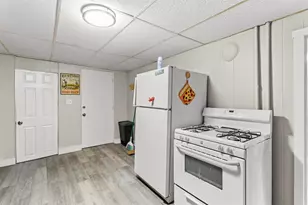 383 Manchester St, Manchester, NH 03103 - Photo 13