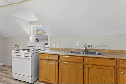 383 Manchester Street, Manchester, NH 03103 - Photo 7