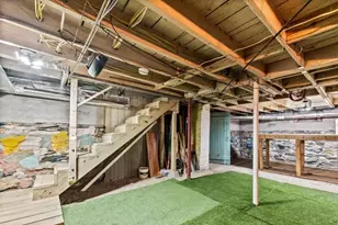 89 Summer St, Claremont, NH 03743 - Photo 53