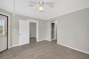 126 Lafayette St, Claremont, NH 03743 - Photo 9