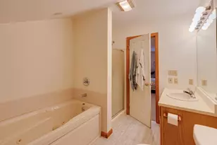 16 Hillside Cir, Lincoln, NH 03251 - Photo 25