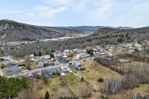 576 Hillside Ave, Berlin, NH 03570 - Photo 27