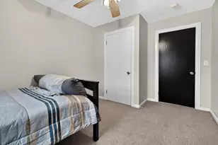 576 Hillside Ave, Berlin, NH 03570 - Photo 23