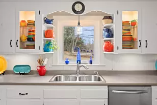 48 Main St, Atkinson, NH 03811 - Photo 7